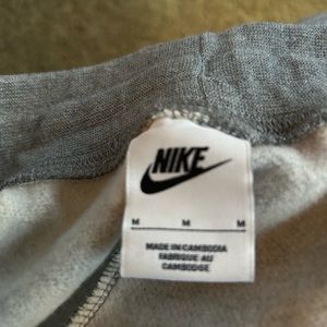 Girl’s Nike joggers